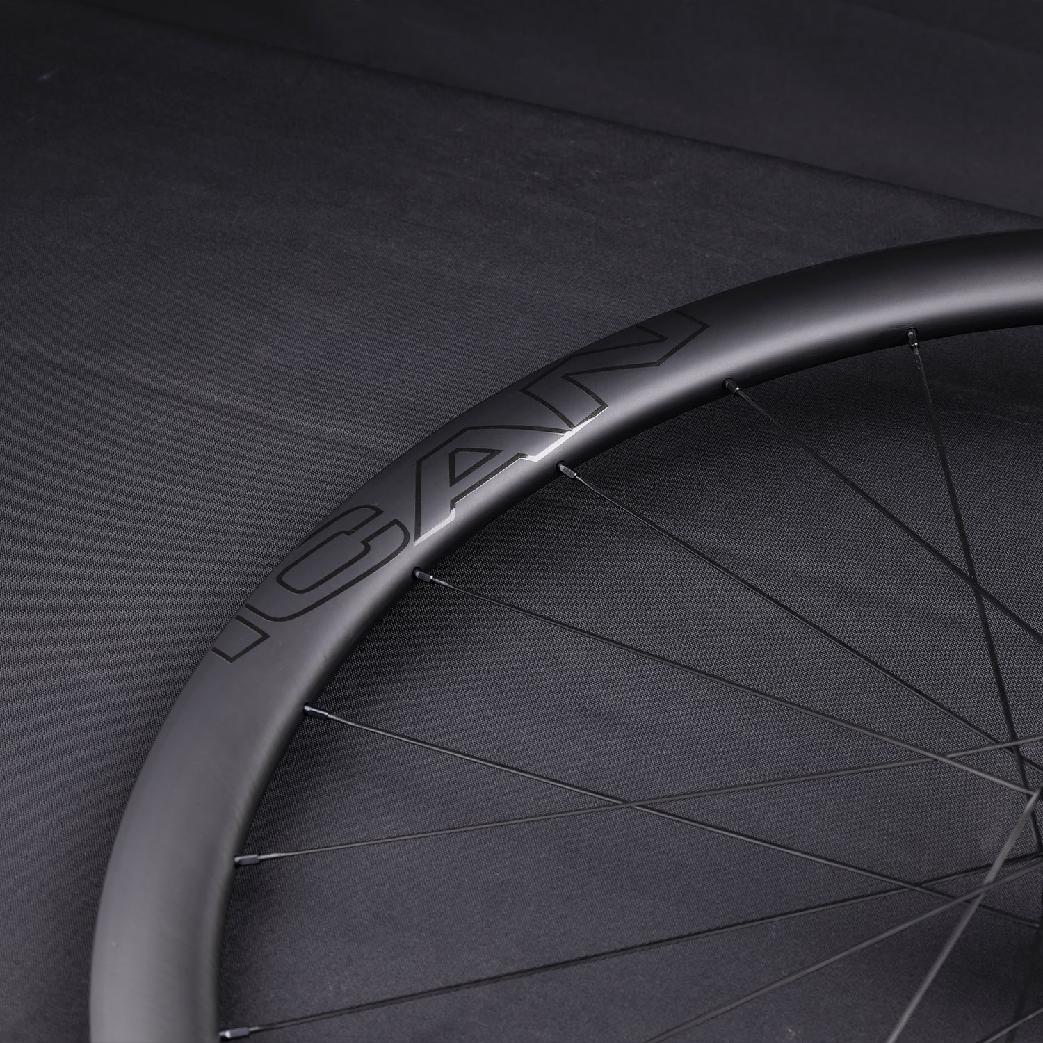 ICAN AERO 38 II Disc Wheelset with DT240EXP hubs